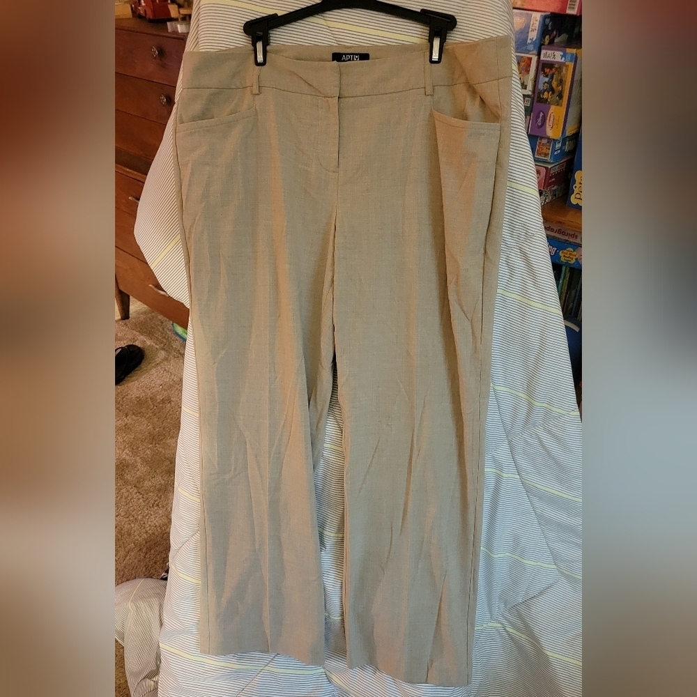 APT 9 Modern Fit 16P Kkaki Slacks